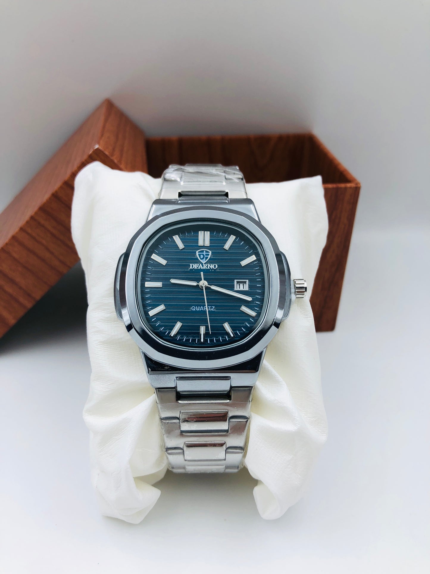 Original Dearno Quartz - Article #634 - Silver - Black Dial