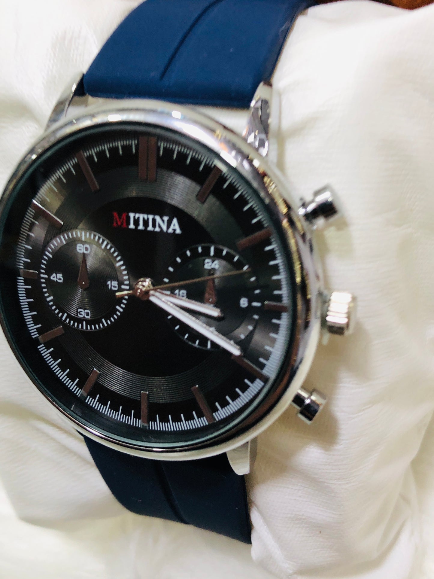Mitina Round Dial Silicone Strap - New Premium Watch