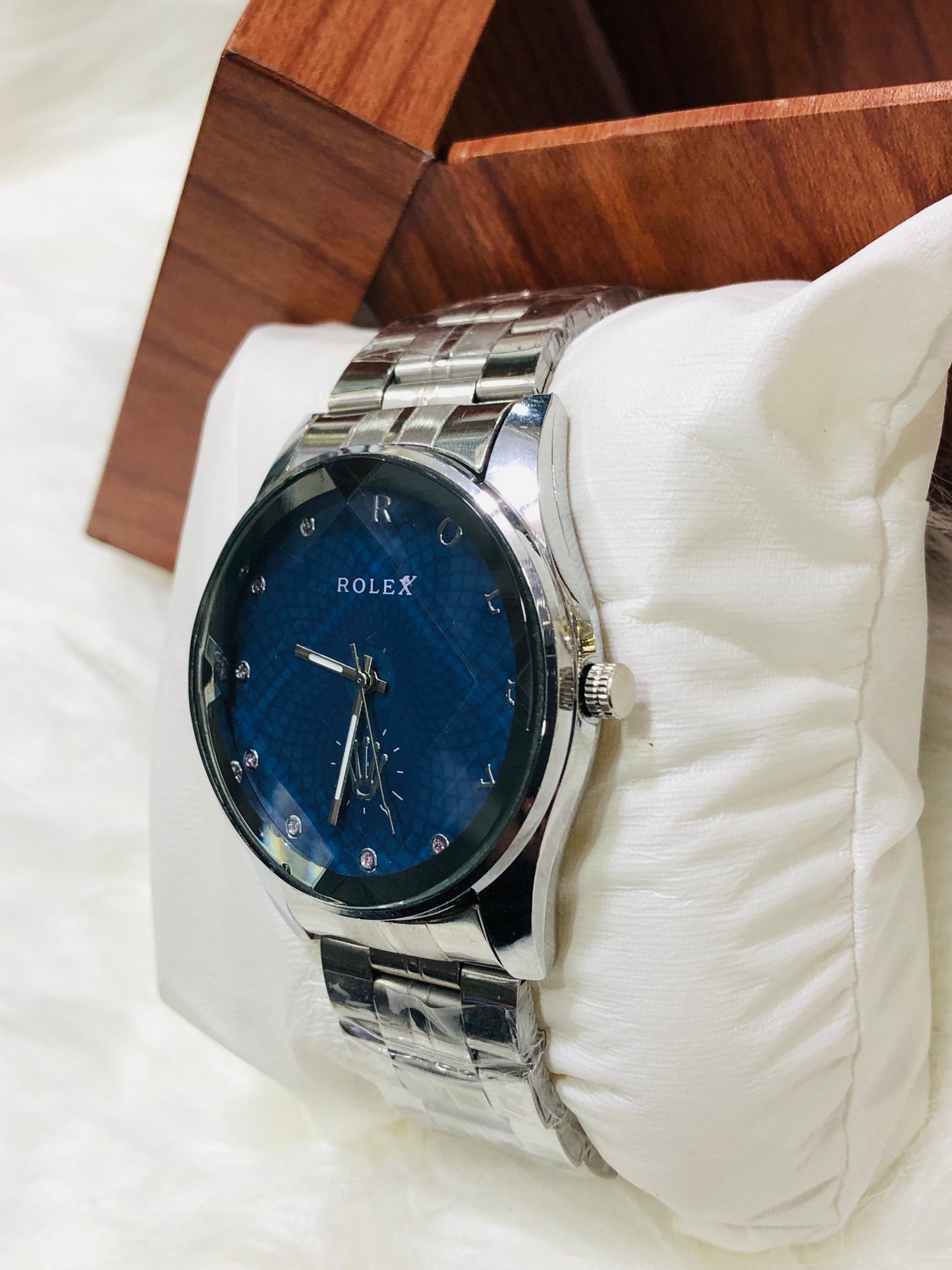 Rolex Obsidian Edge - Round Dial - Silver