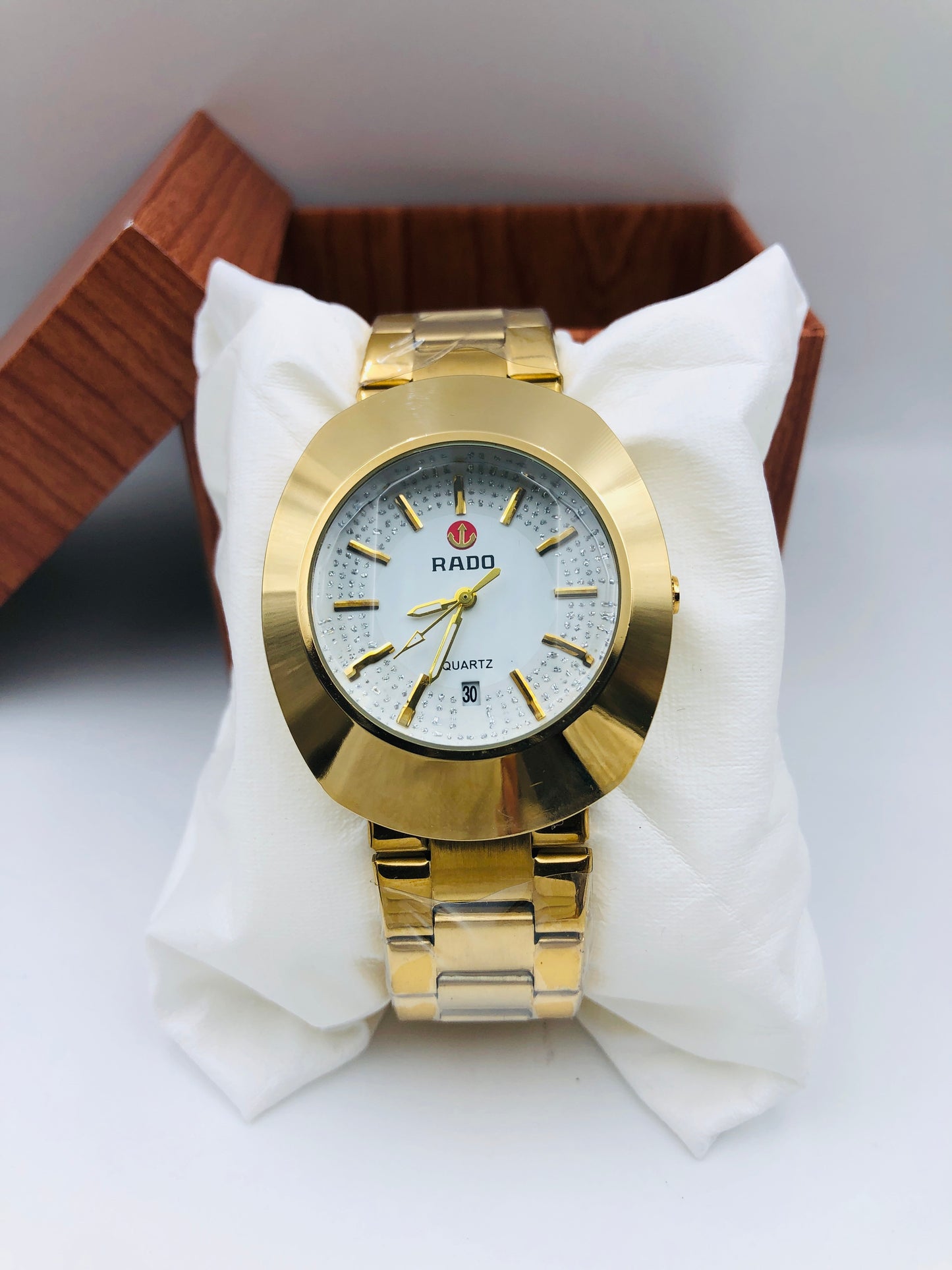Rado Egg Dial - Article #874 - Golden - White Dial